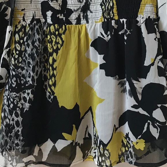 AB Studio Smocked Peplum Floral Chiffon Top Size Medium - Picture 10 of 16